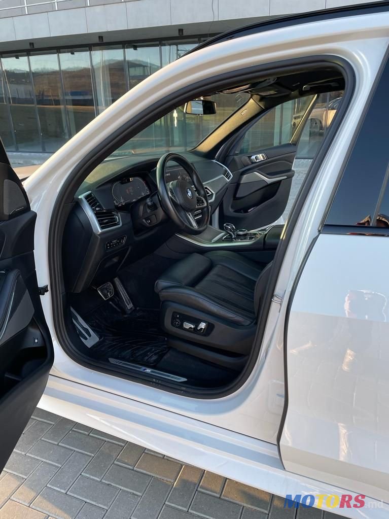 2021' BMW X5 photo #6