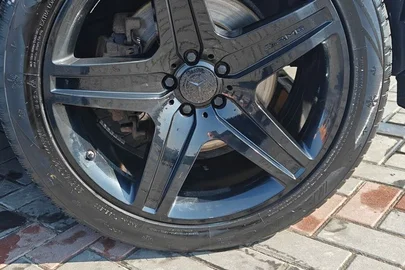 2014' Mercedes-Benz GL-Class