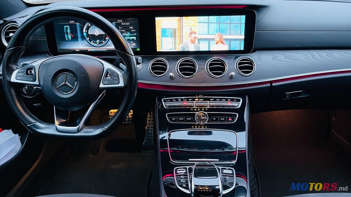 2017' Mercedes-Benz E Класс photo #4