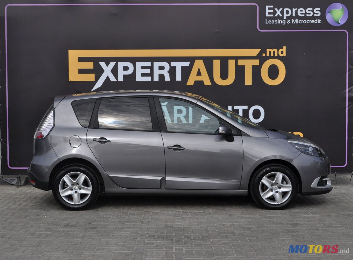 2014' Renault Scenic photo #5