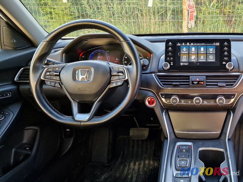 2018' Honda Accord photo #2