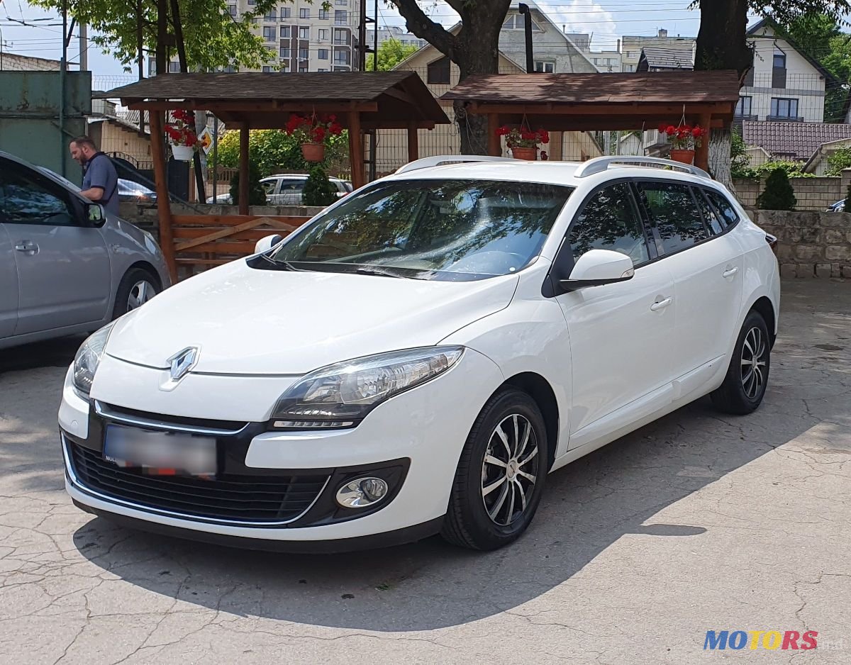 2013' Renault Megane photo #5