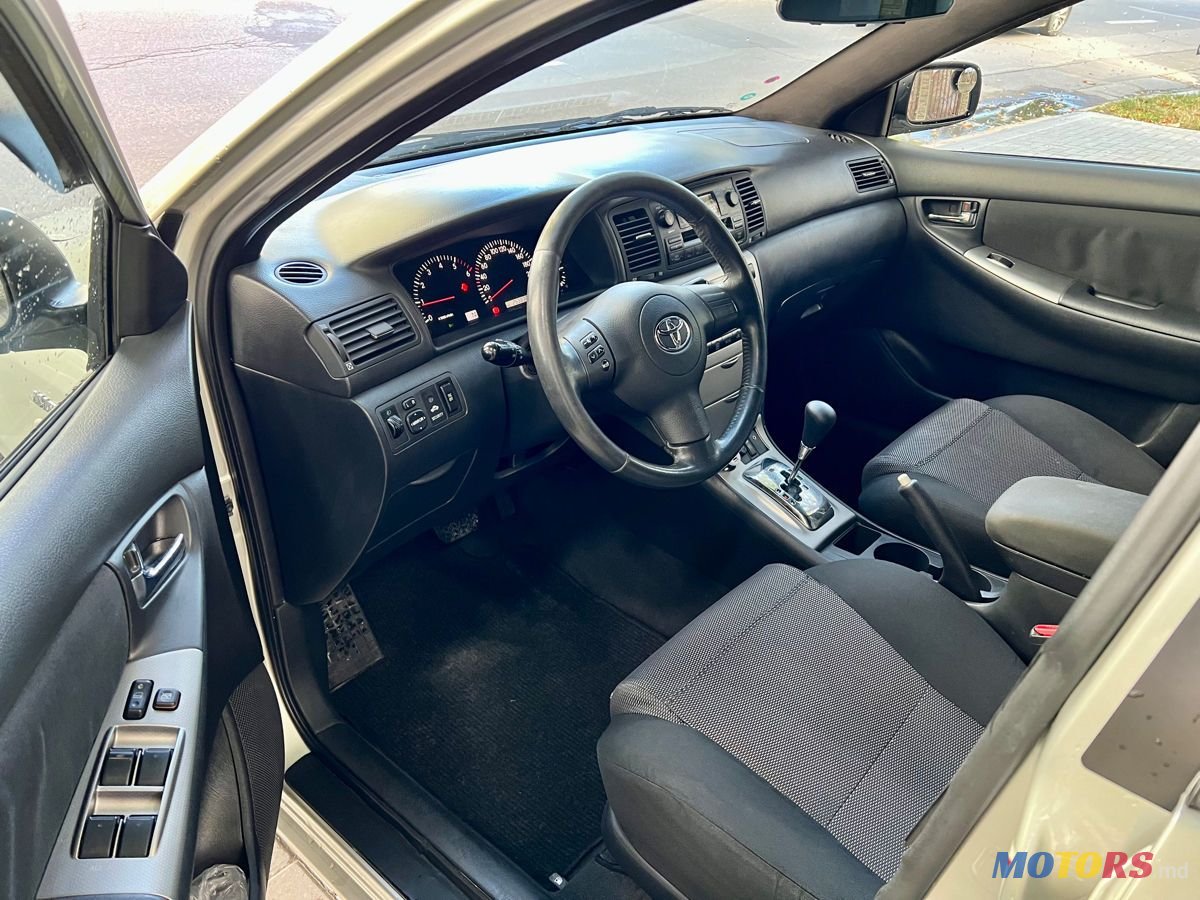 2006' Toyota Corolla photo #4