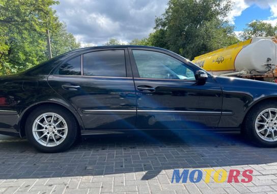 2004' Mercedes-Benz E Класс photo #6