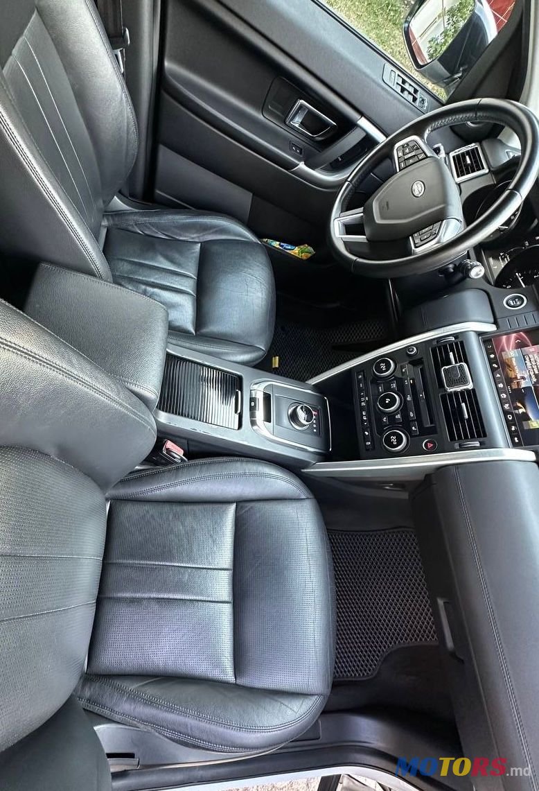 2018' Land Rover Discovery Sport photo #6