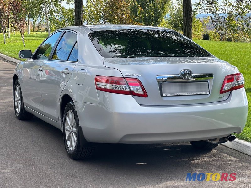 2011' Toyota Camry photo #4