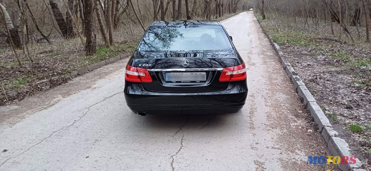 2013' Mercedes-Benz E-Class photo #6