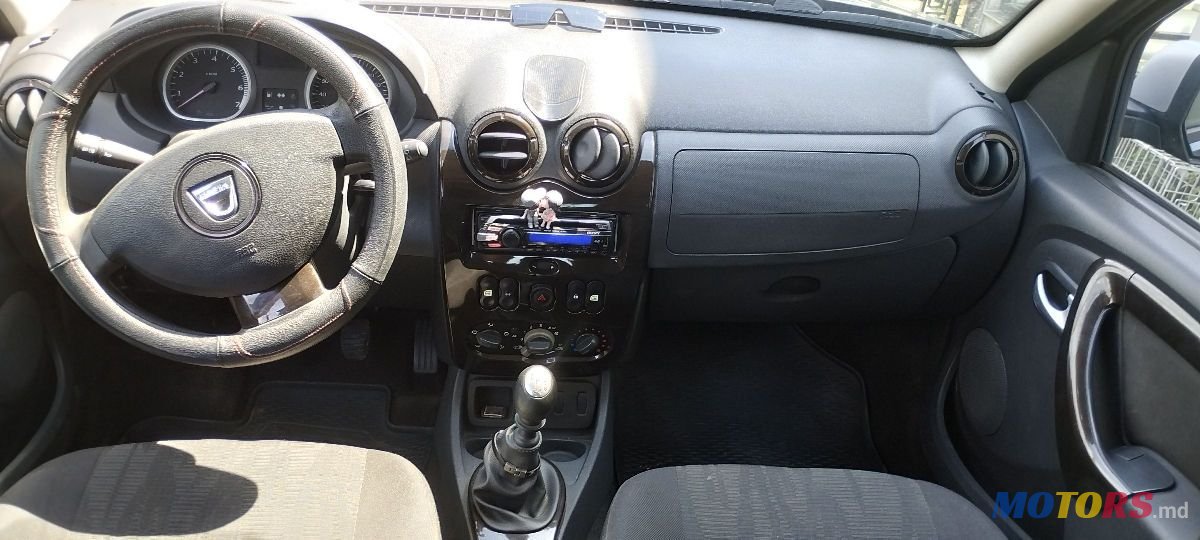 2011' Dacia Duster photo #5