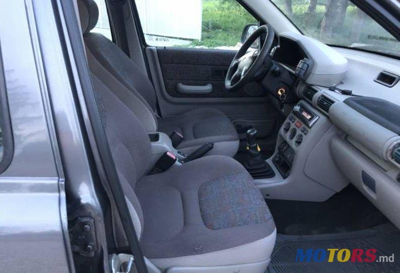 2001' Land Rover Freelander photo #2