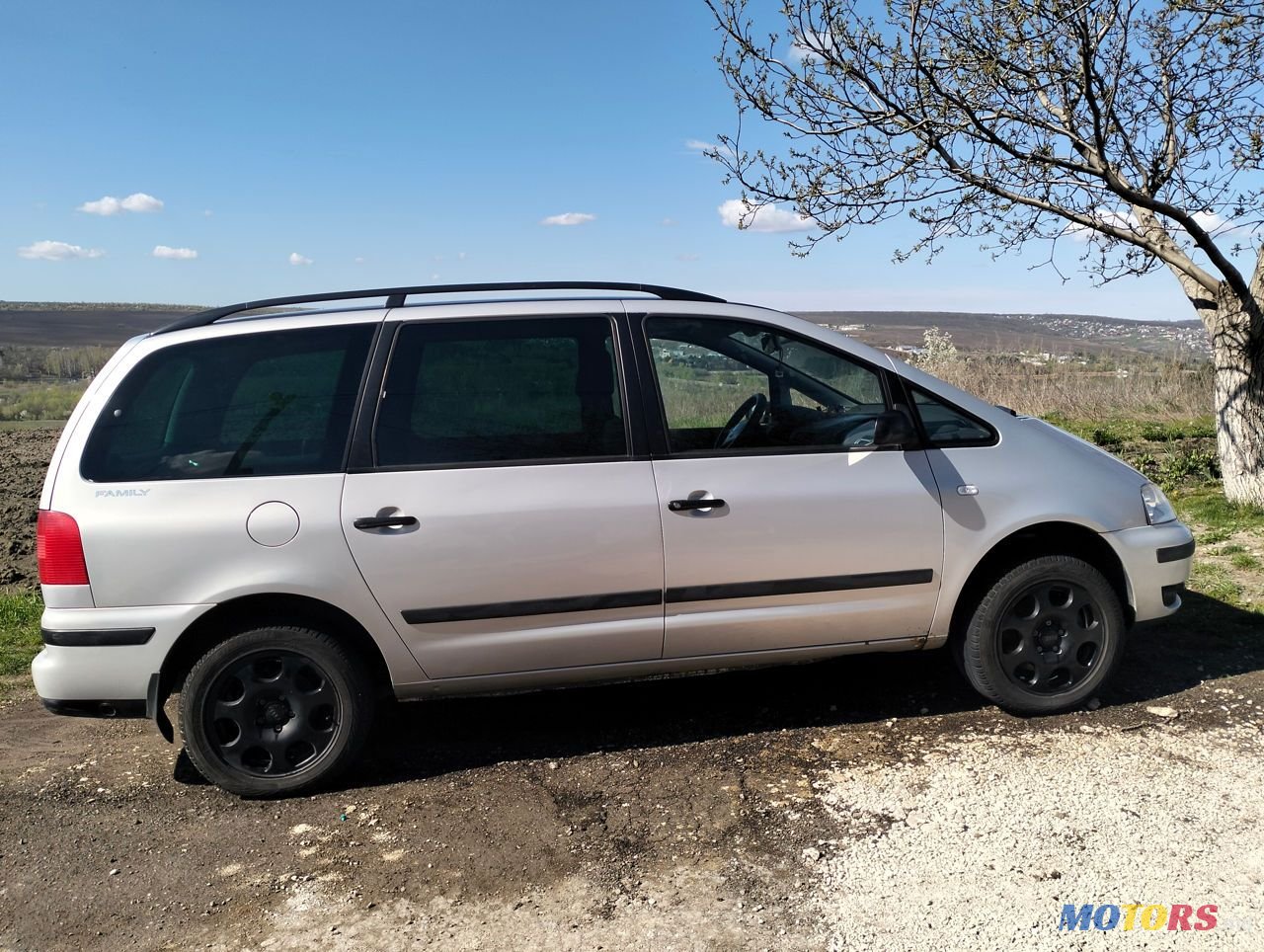 2001' Volkswagen Sharan photo #3