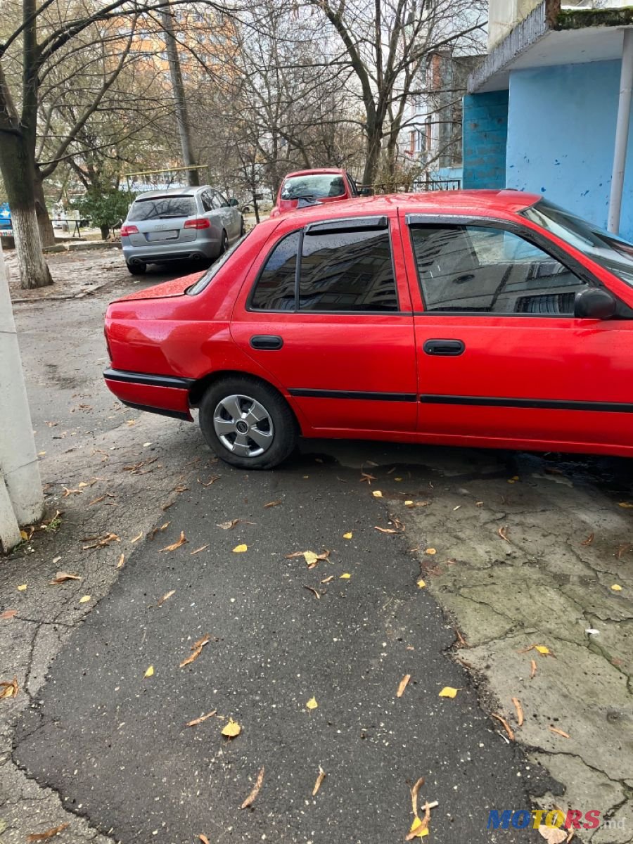 1992' Nissan Sunny photo #1