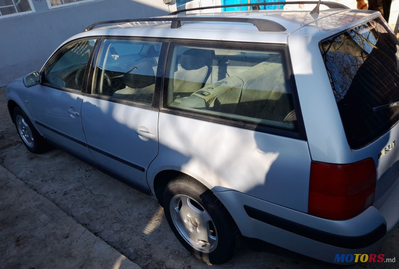 1998' Volkswagen Passat photo #1