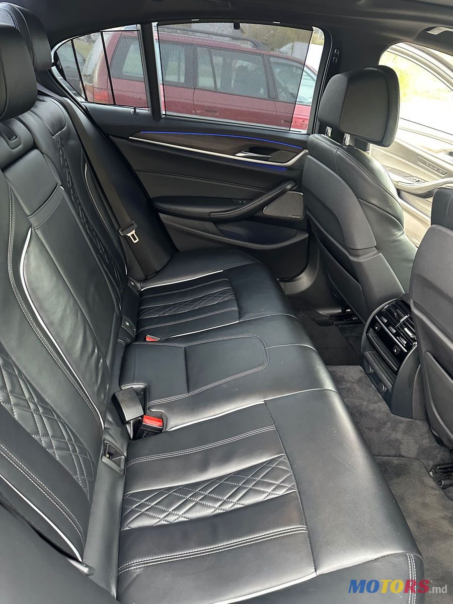 2017' BMW 5 Series photo #5