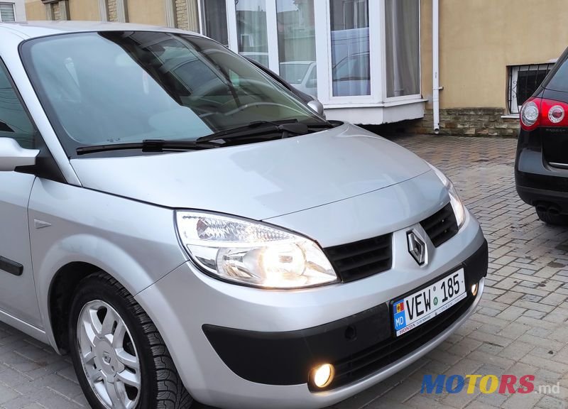 2006' Renault Scenic photo #2