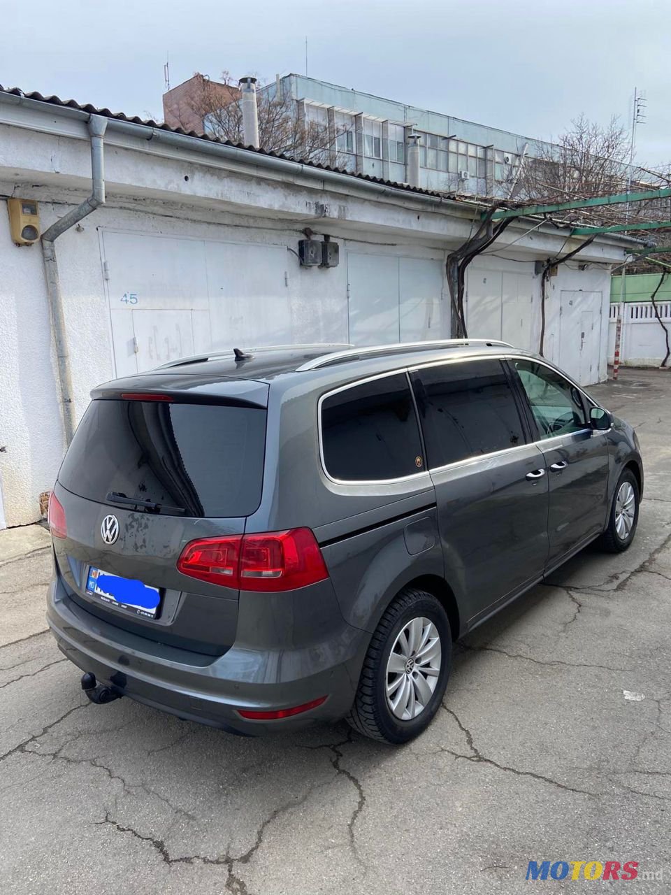 2013' Volkswagen Sharan photo #3