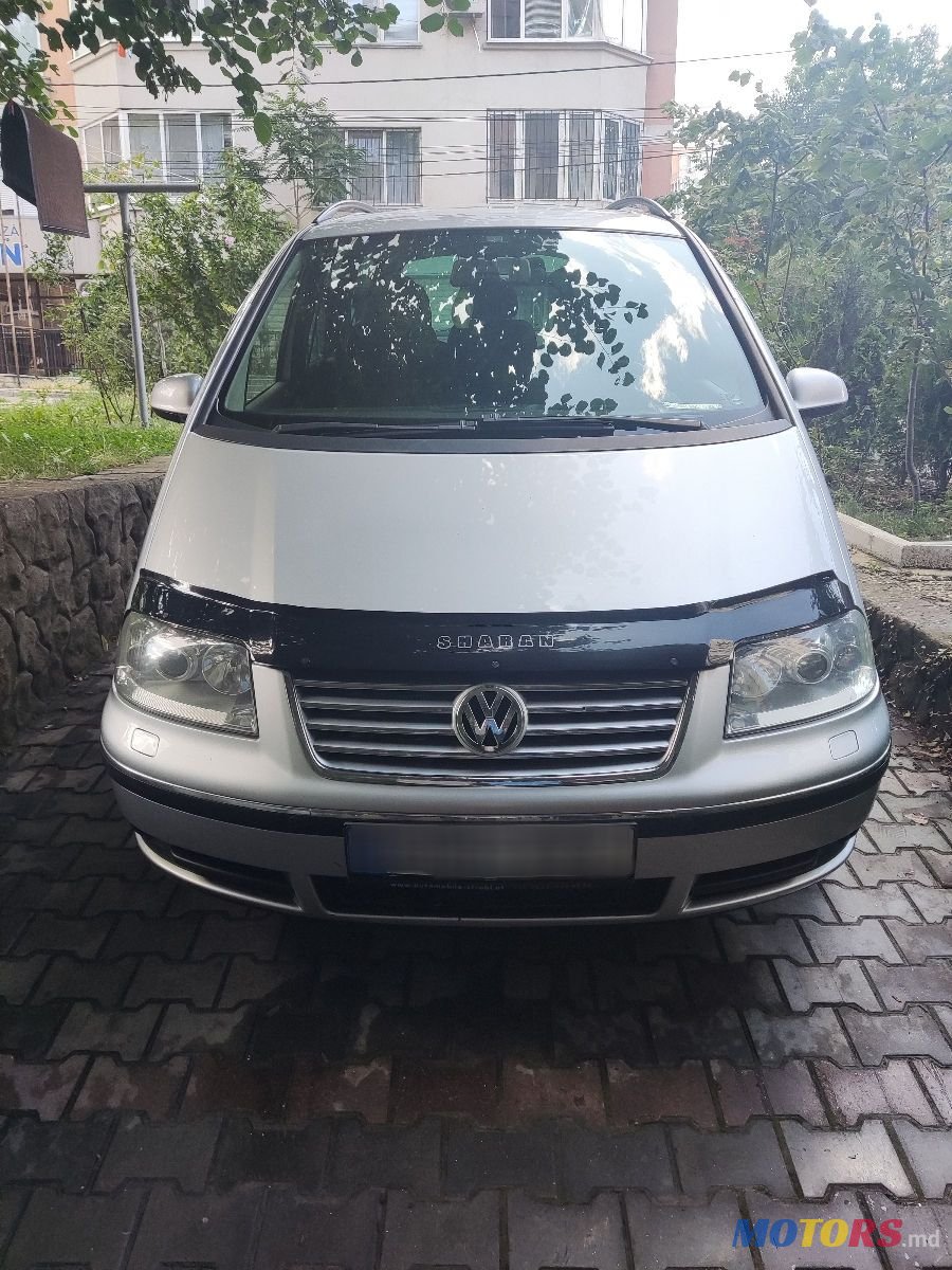 2008' Volkswagen Sharan photo #1