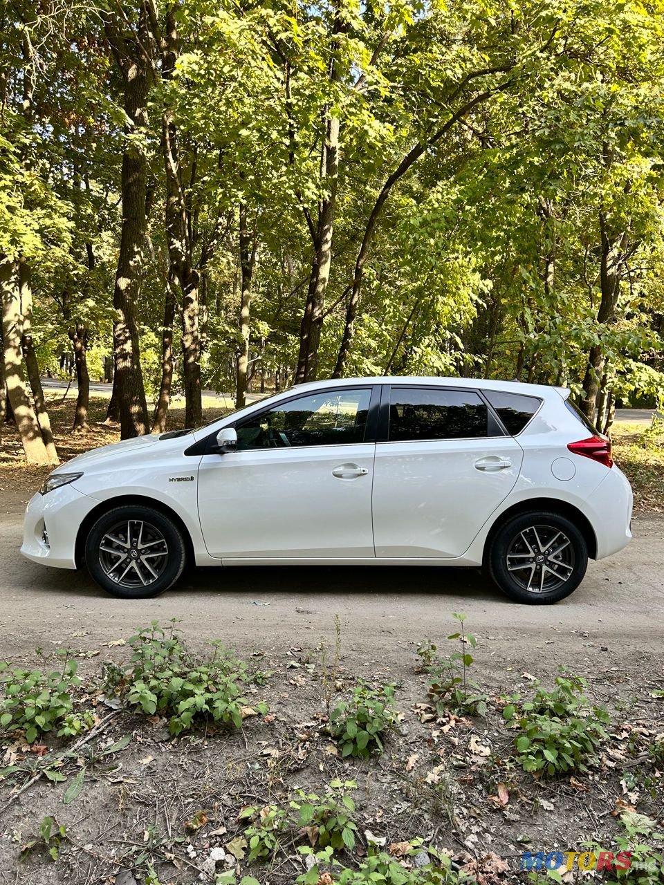 2014' Toyota Auris photo #5