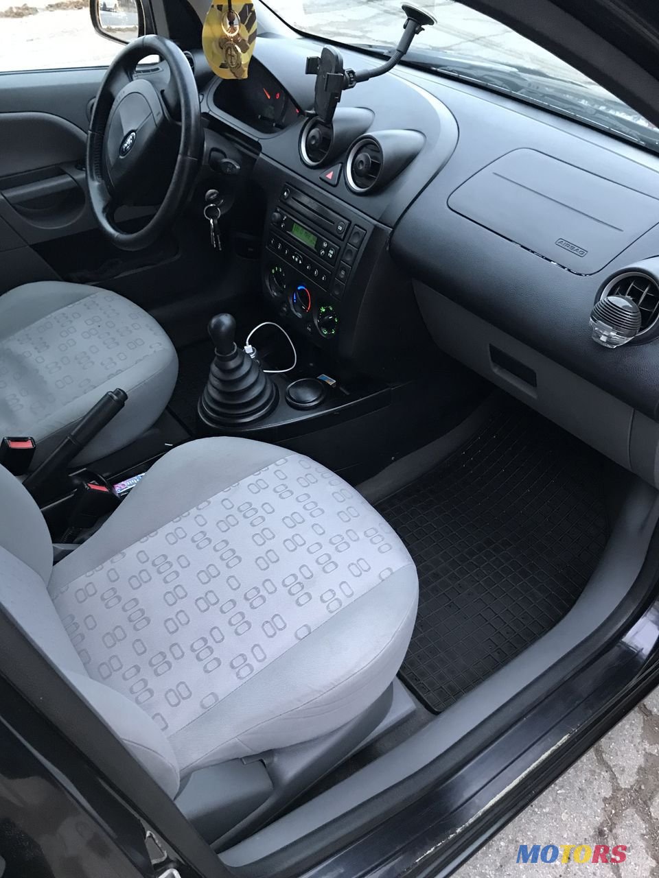 2002' Ford Fiesta photo #4