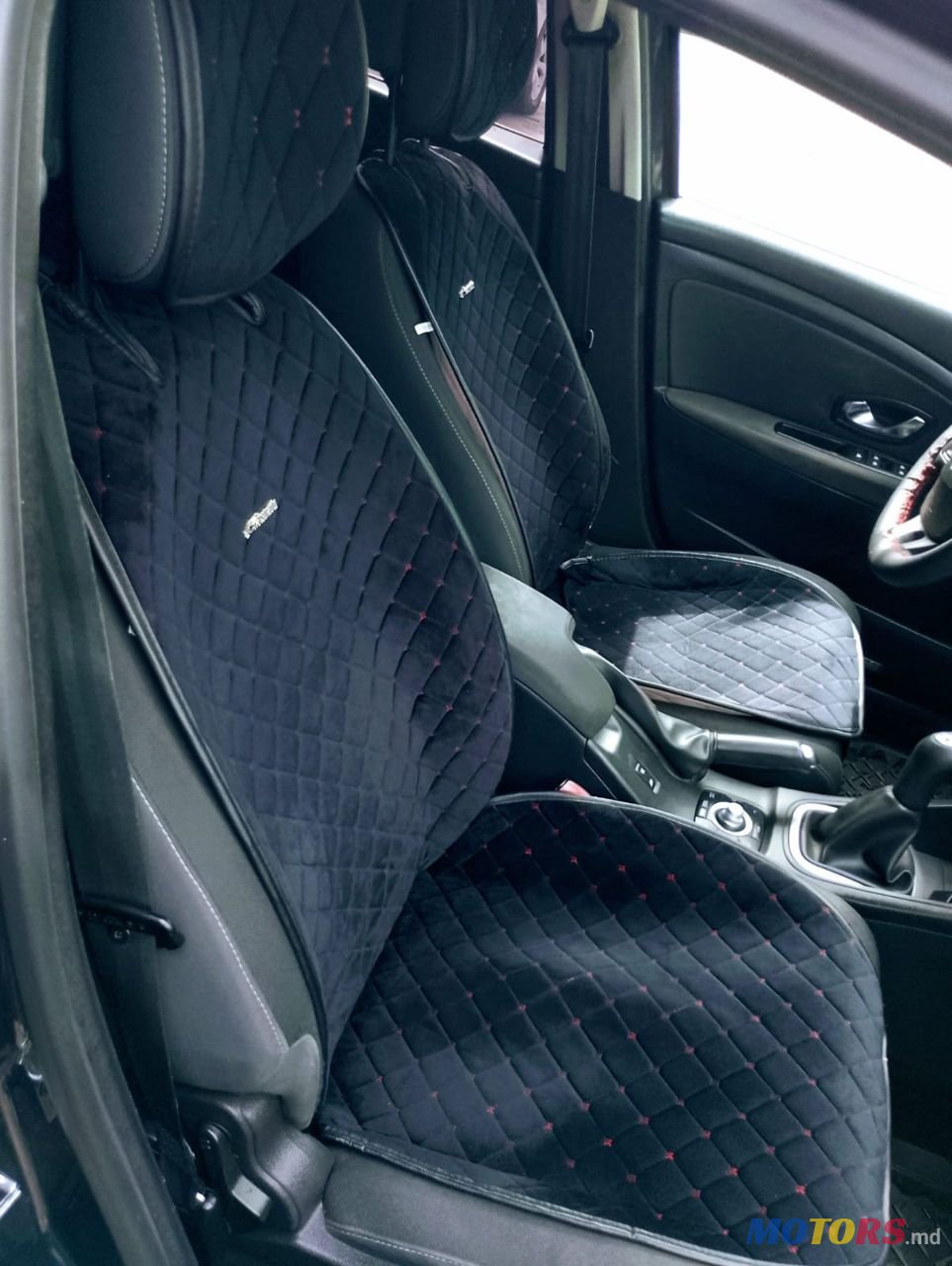 2010' Renault Megane photo #3