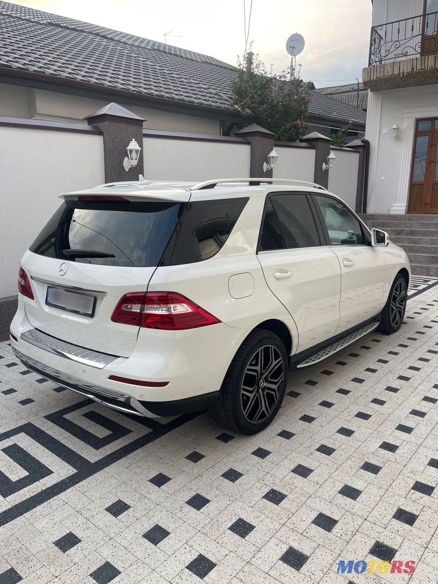 2013' Mercedes-Benz M Класс photo #4