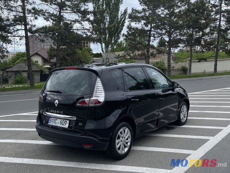 2012' Renault Scenic photo #2