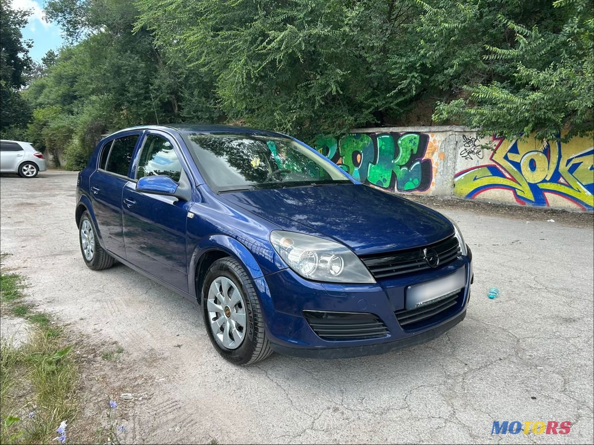 2006' Opel Astra photo #2