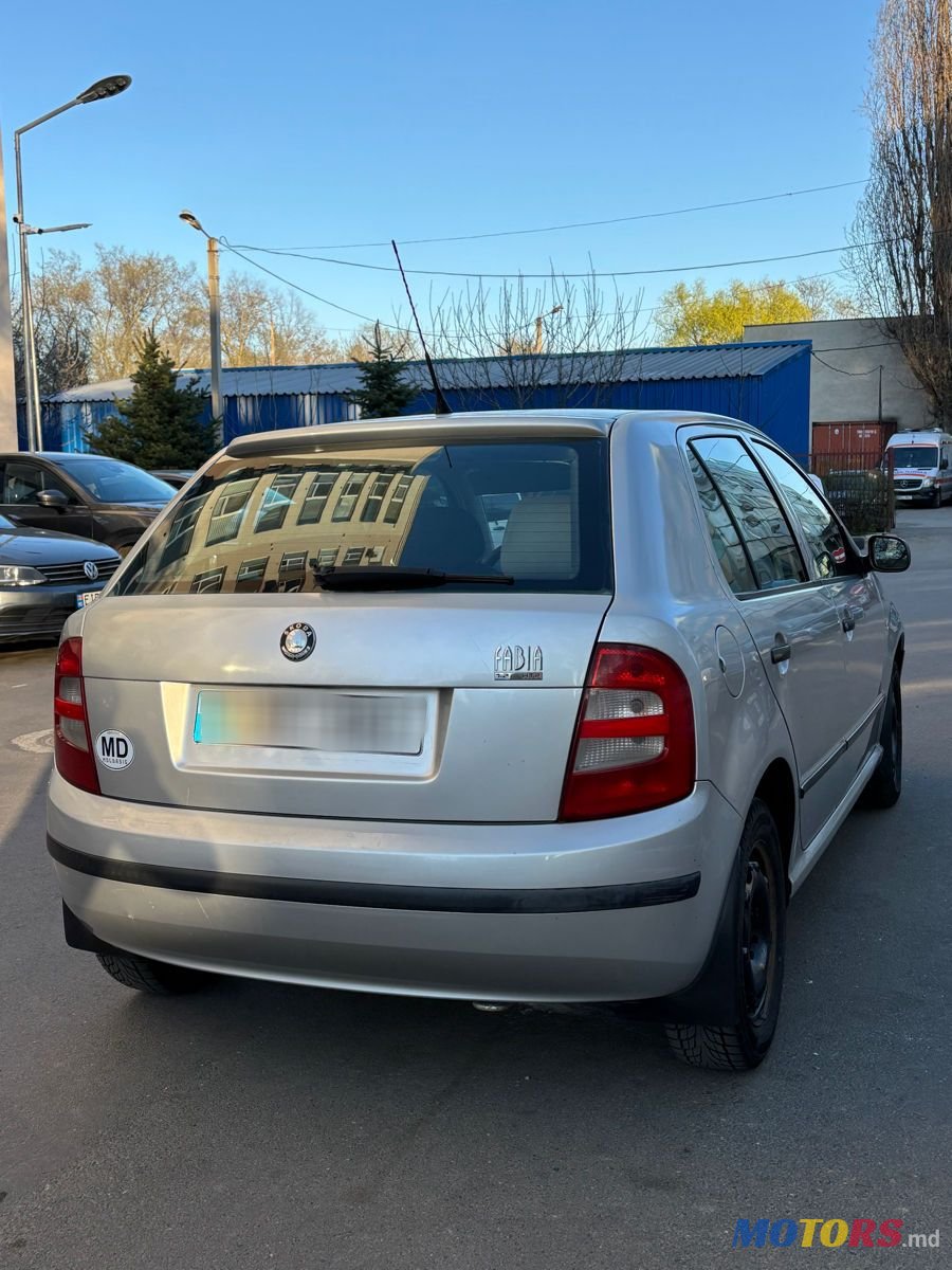 2004' Skoda Fabia photo #5