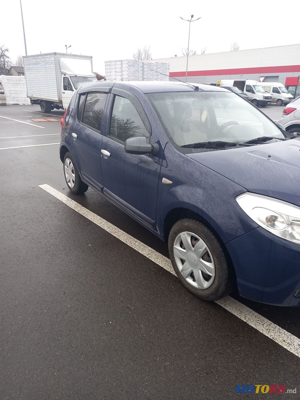 2008' Dacia Sandero photo #1