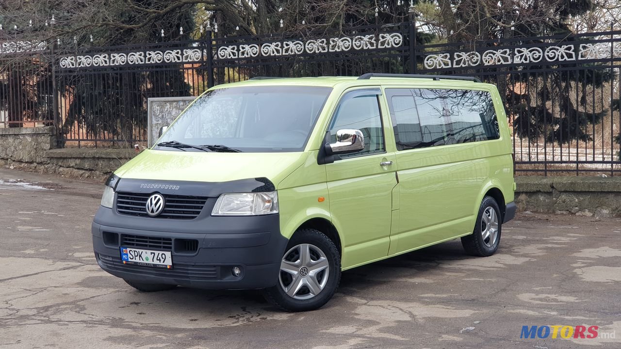 2006' Volkswagen Transporter photo #2