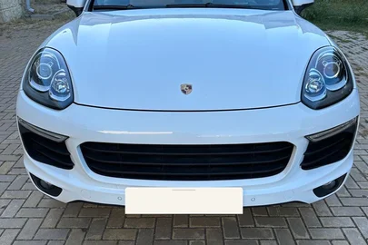2015' Porsche Cayenne Coupe