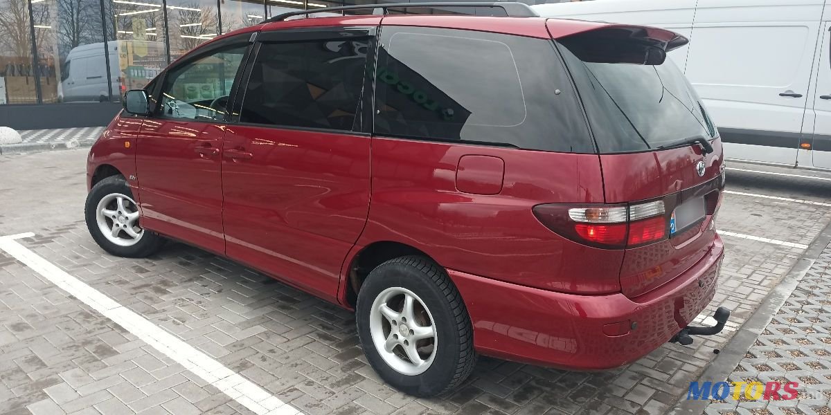 2001' Toyota Previa photo #3