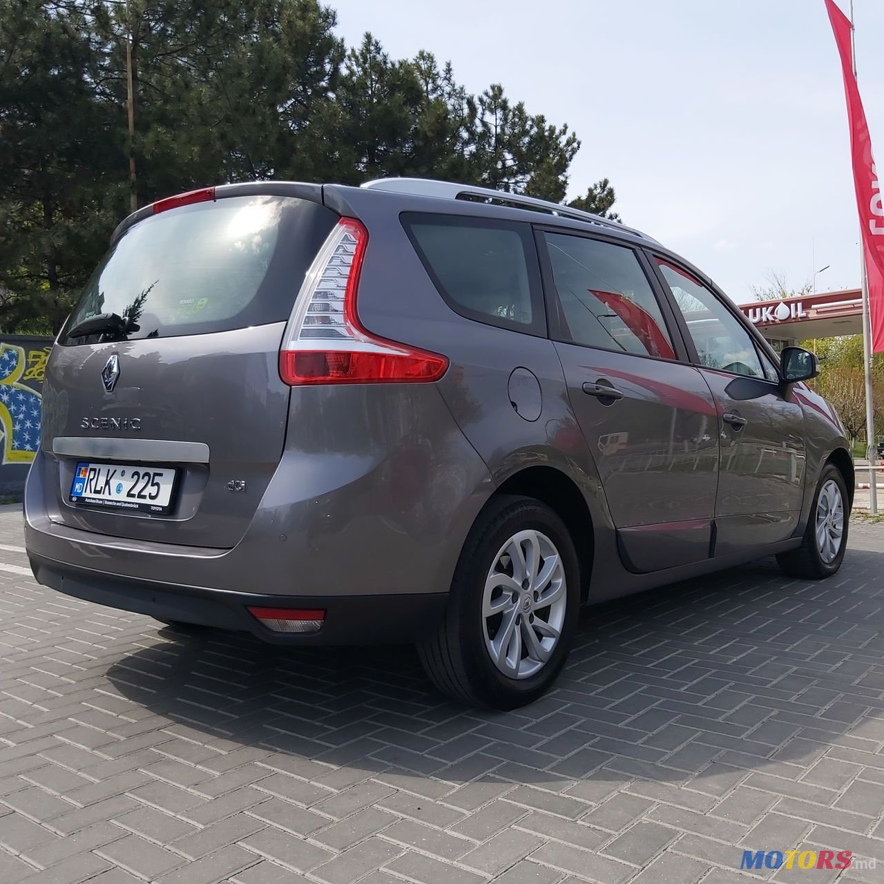 2013' Renault Grand Scenic photo #4