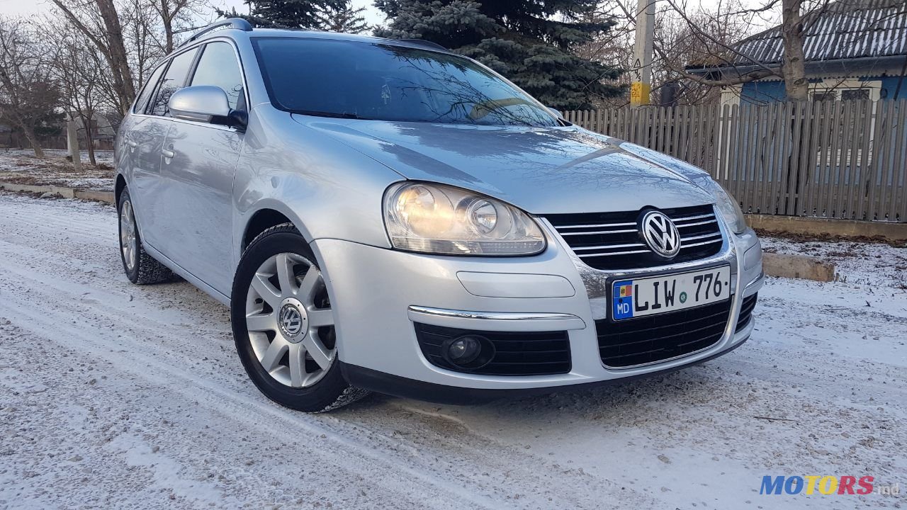 2008' Volkswagen Golf photo #1