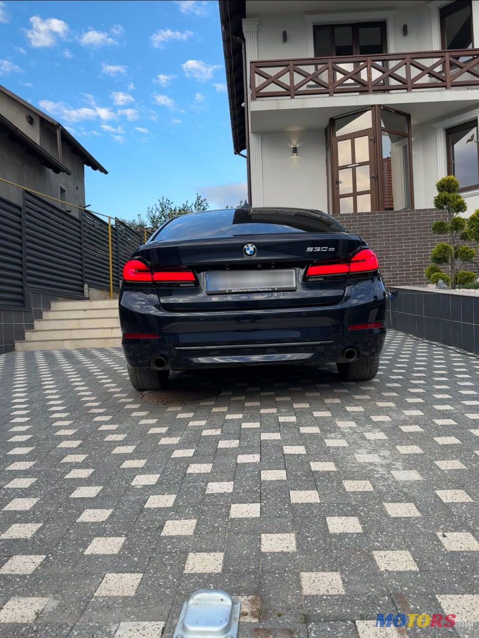 2019' BMW 5 Series photo #4