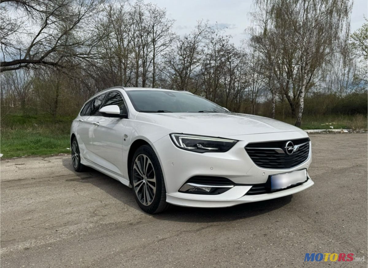 2018' Opel Insignia photo #1