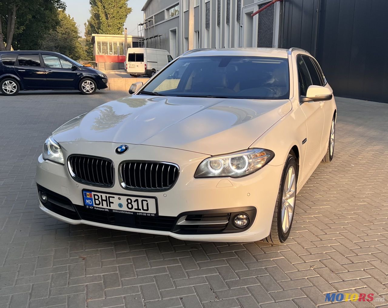 2017' BMW 5 Series photo #1