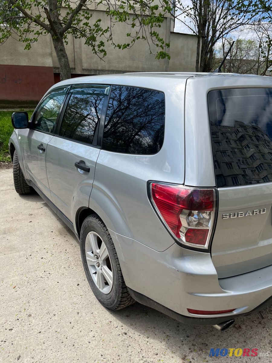 2010' Subaru Forester photo #5