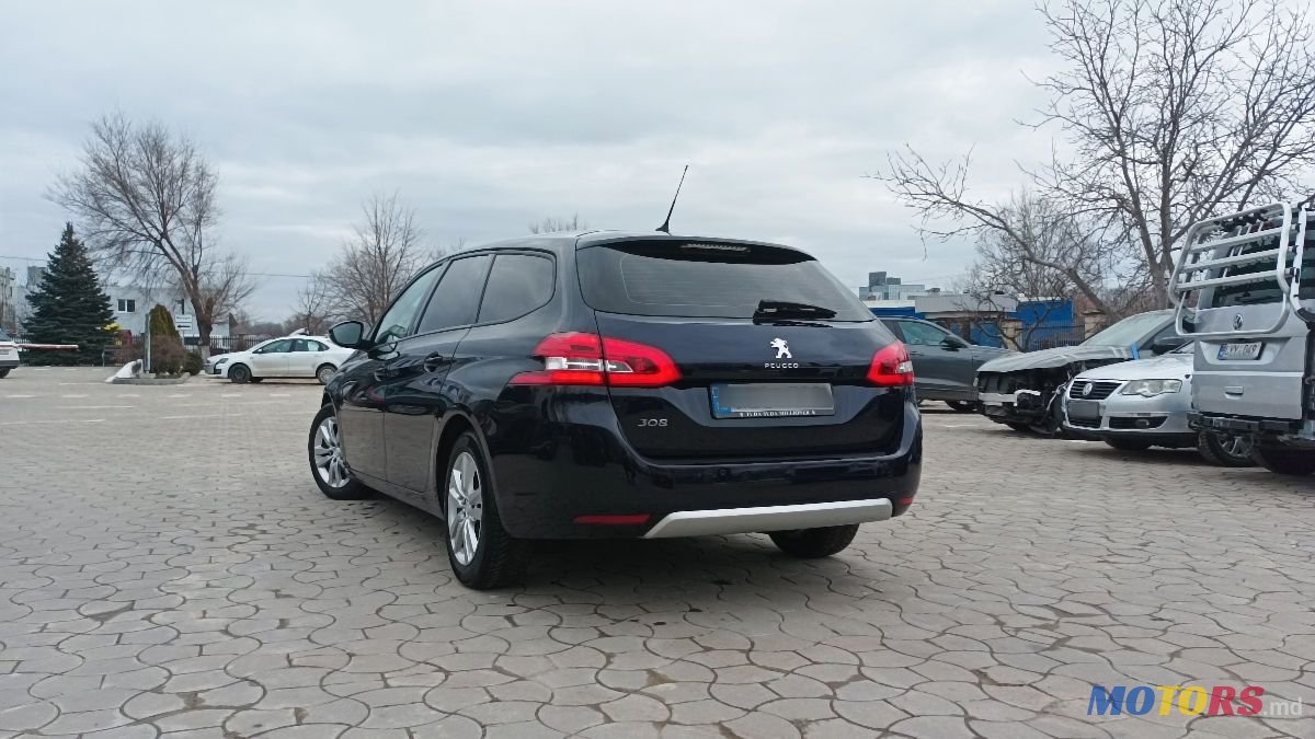 2020' Peugeot 308 photo #3