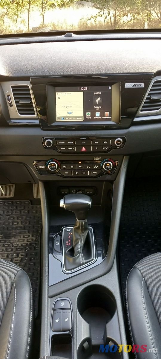 2017' Kia Niro photo #6