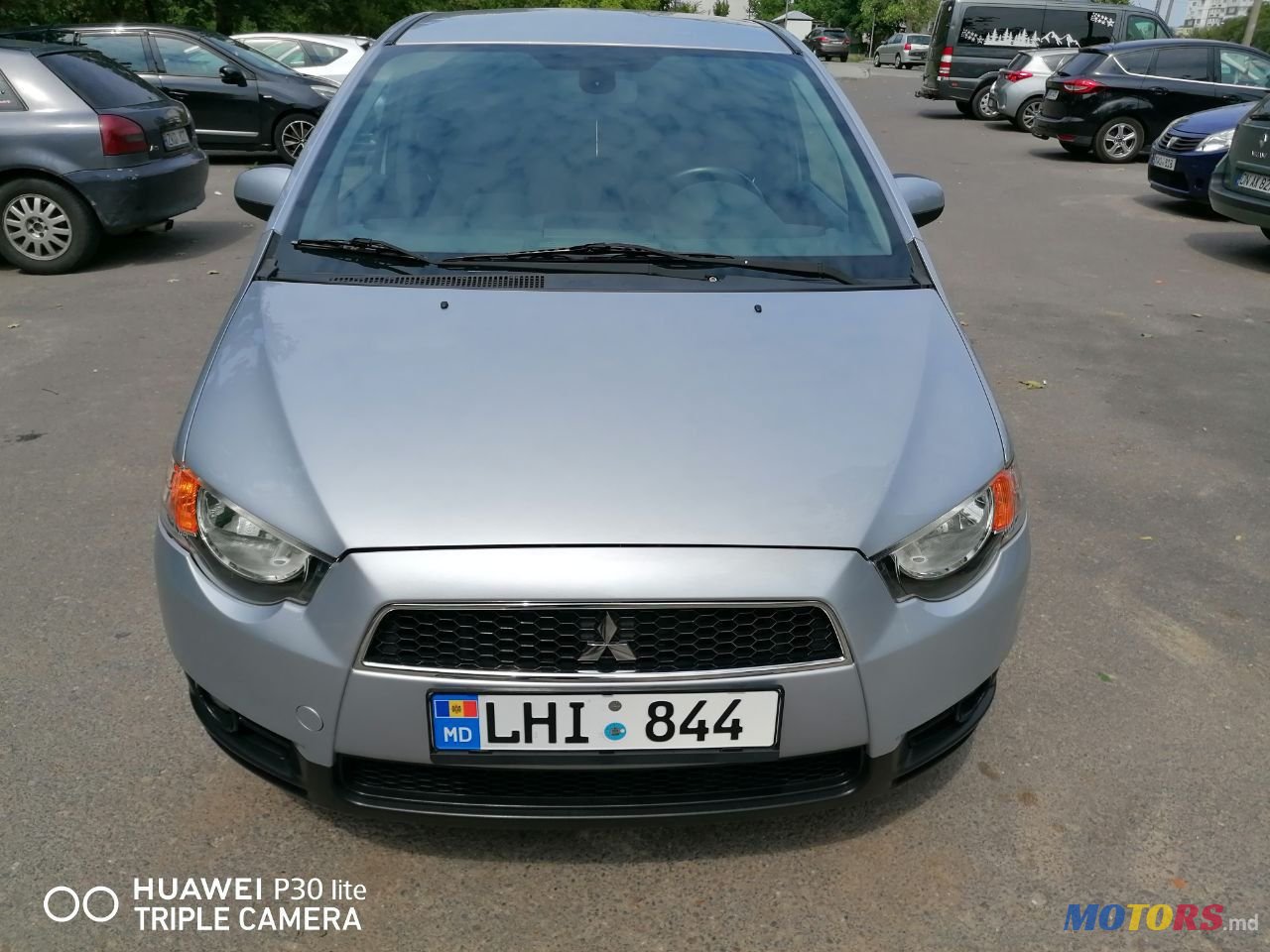2012' Mitsubishi Colt photo #2