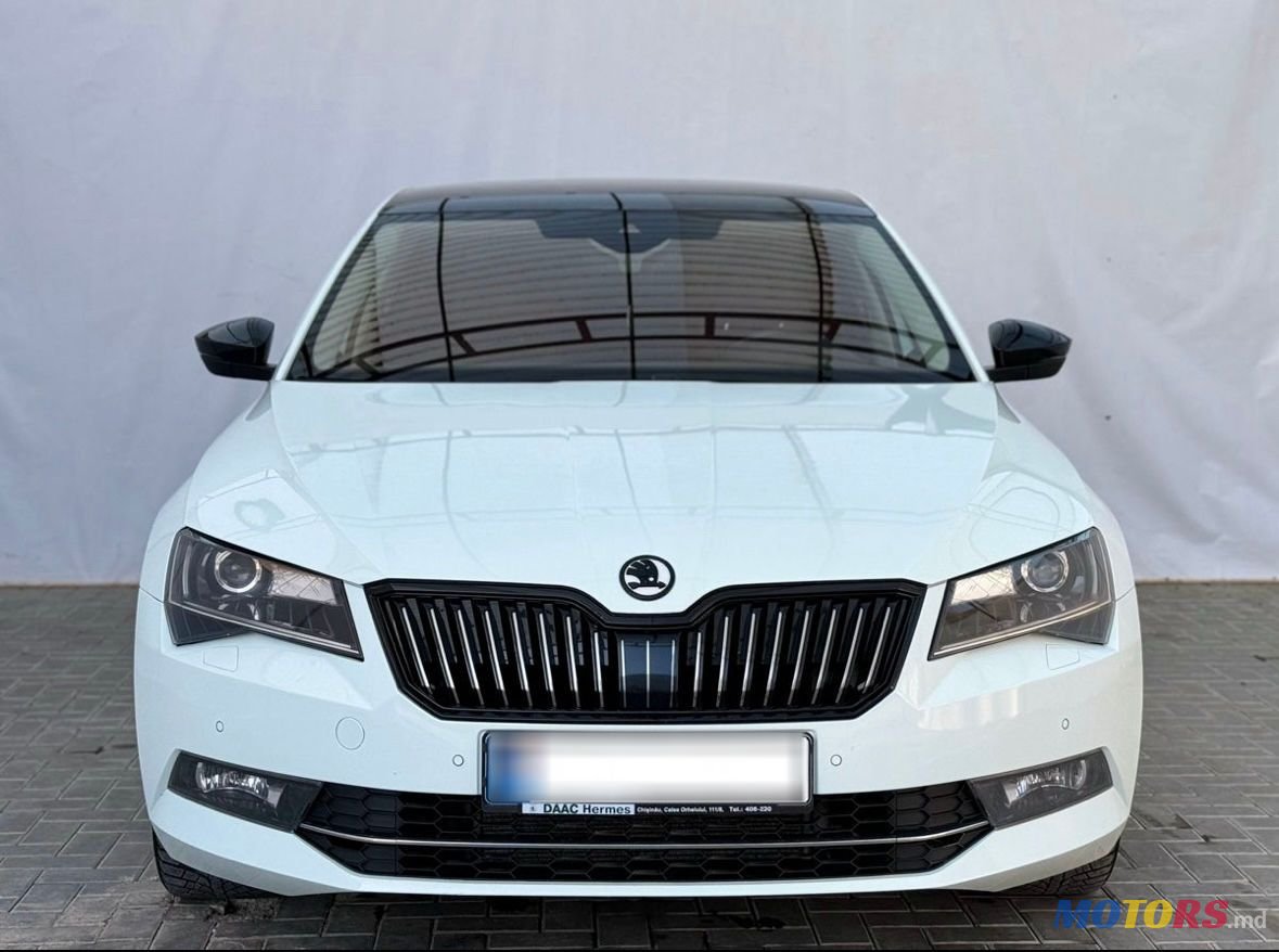 2016' Skoda Superb photo #5