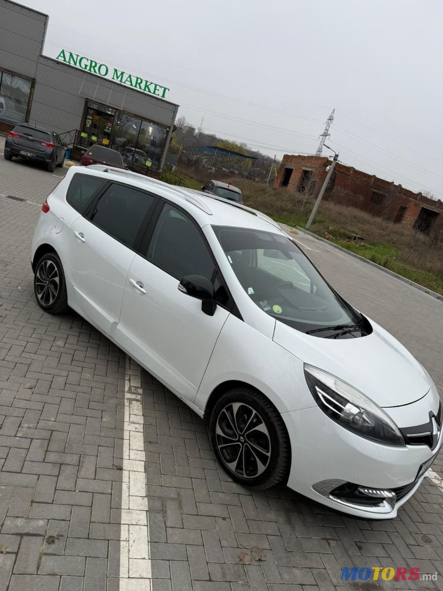 2015' Renault Grand Scenic photo #1