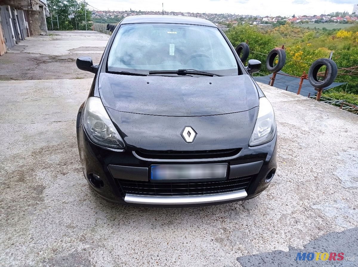 2010' Renault Clio photo #1