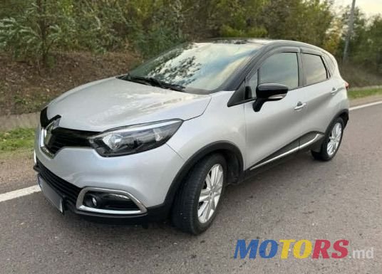 2015' Renault Captur photo #5