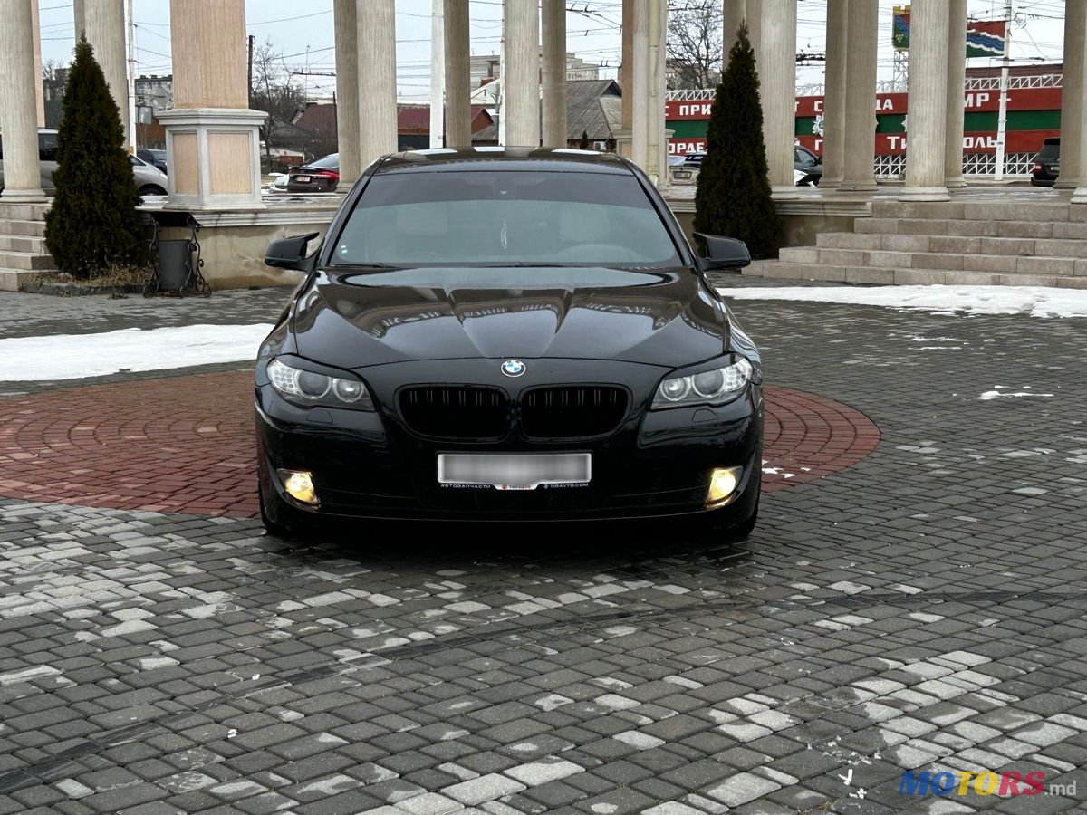 2012' BMW 5 Series photo #2