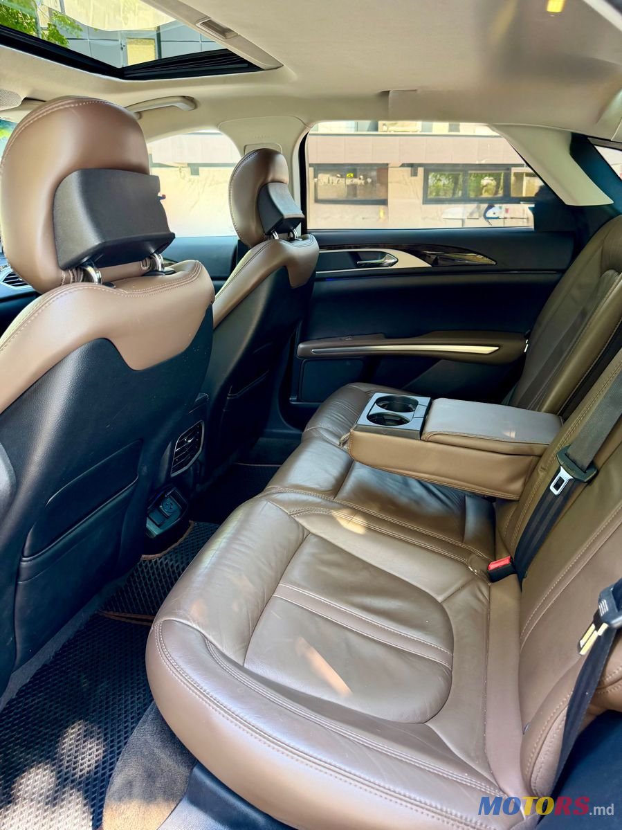 2015' Lincoln MKZ photo #6