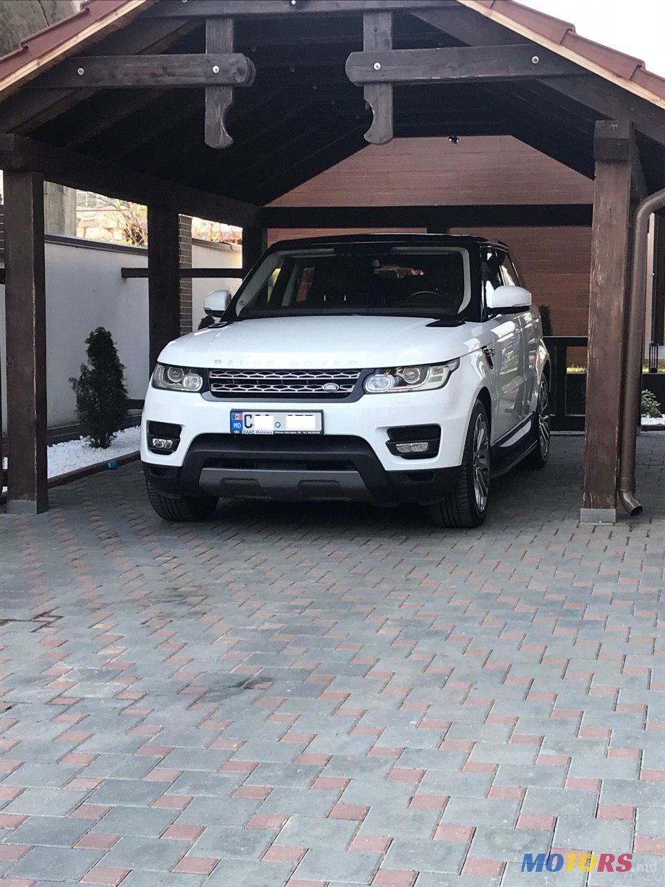 2014' Land Rover Range Rover Sport photo #3