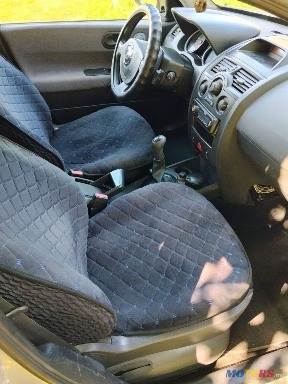 2004' Renault Megane photo #5
