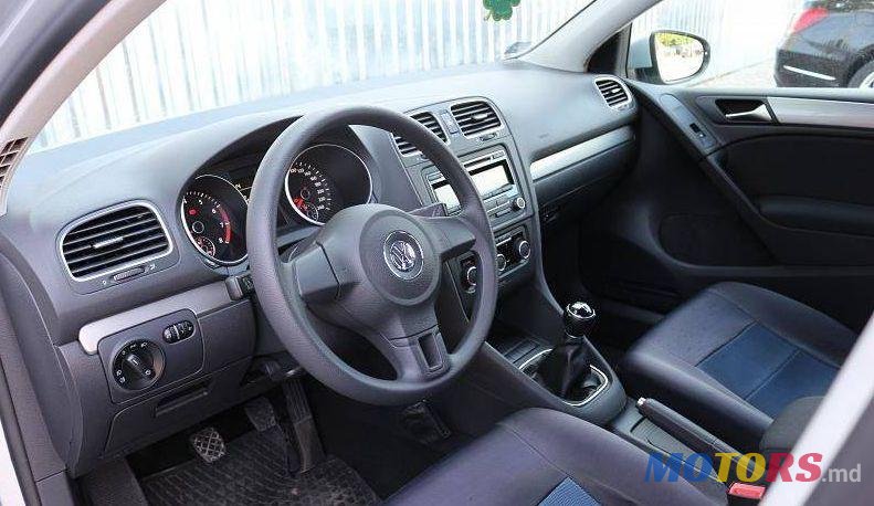 2012' Volkswagen Golf photo #2