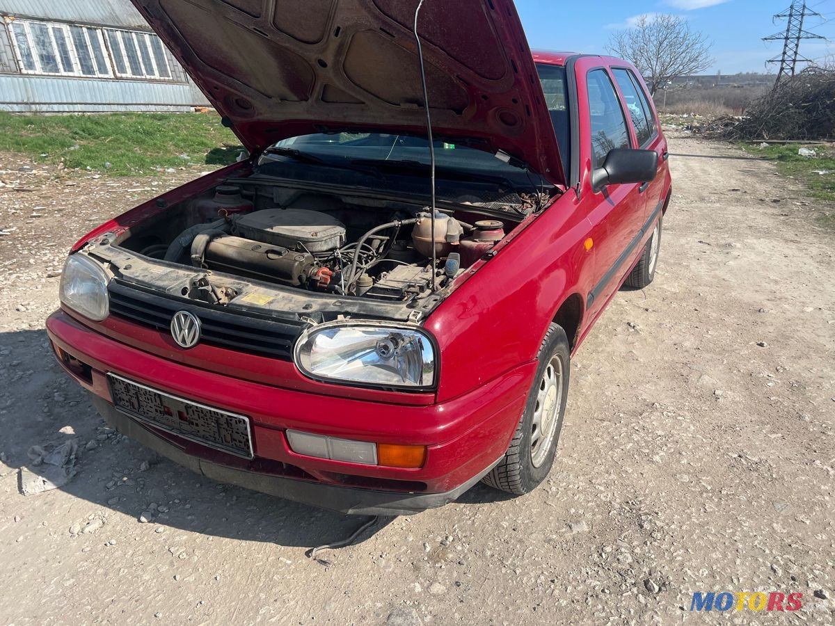 1997' Volkswagen Golf photo #2